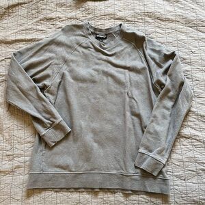 Patagonia crew neck sweatshirt. Mens large